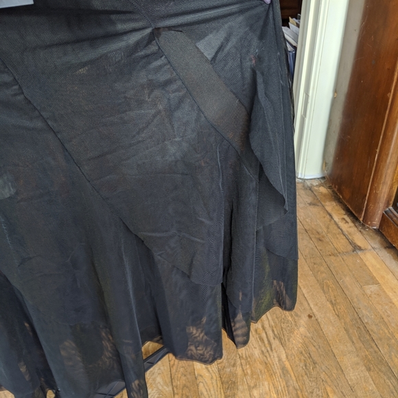 Heavy red devious netting skirt large - Picture 5 of 7